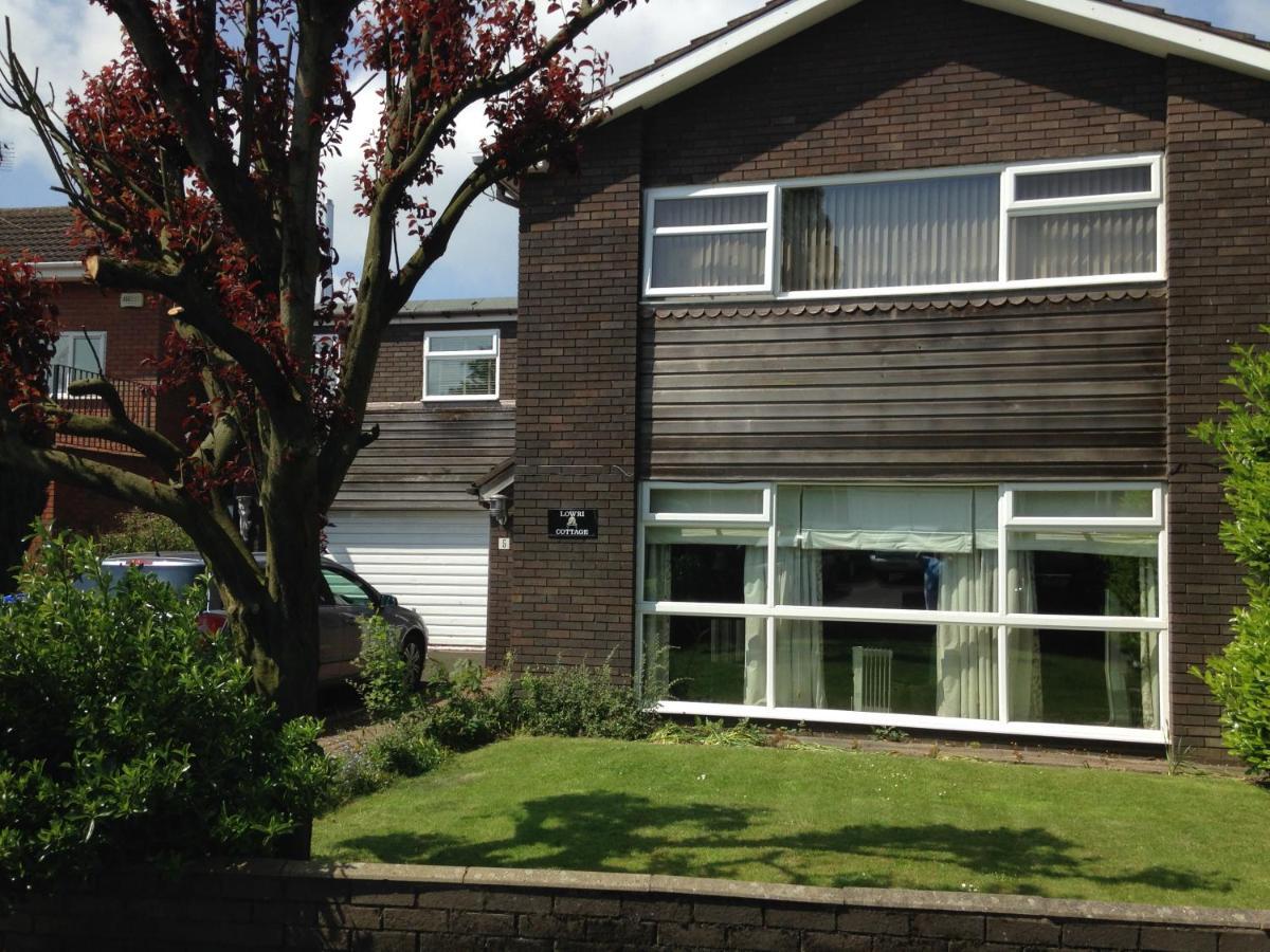Lowri Cottage Hotel Shenstone Exterior photo